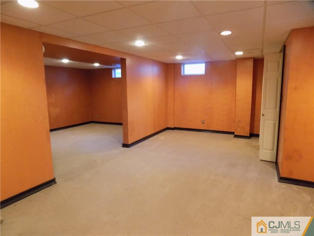 262 Clinton Road North Brunswick, NJ 08902 - Photo 21 of 25 Gallery Image 21