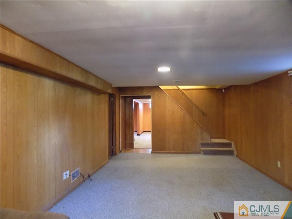 262 Clinton Road North Brunswick, NJ 08902 - Photo 22 of 25 Gallery Image 22
