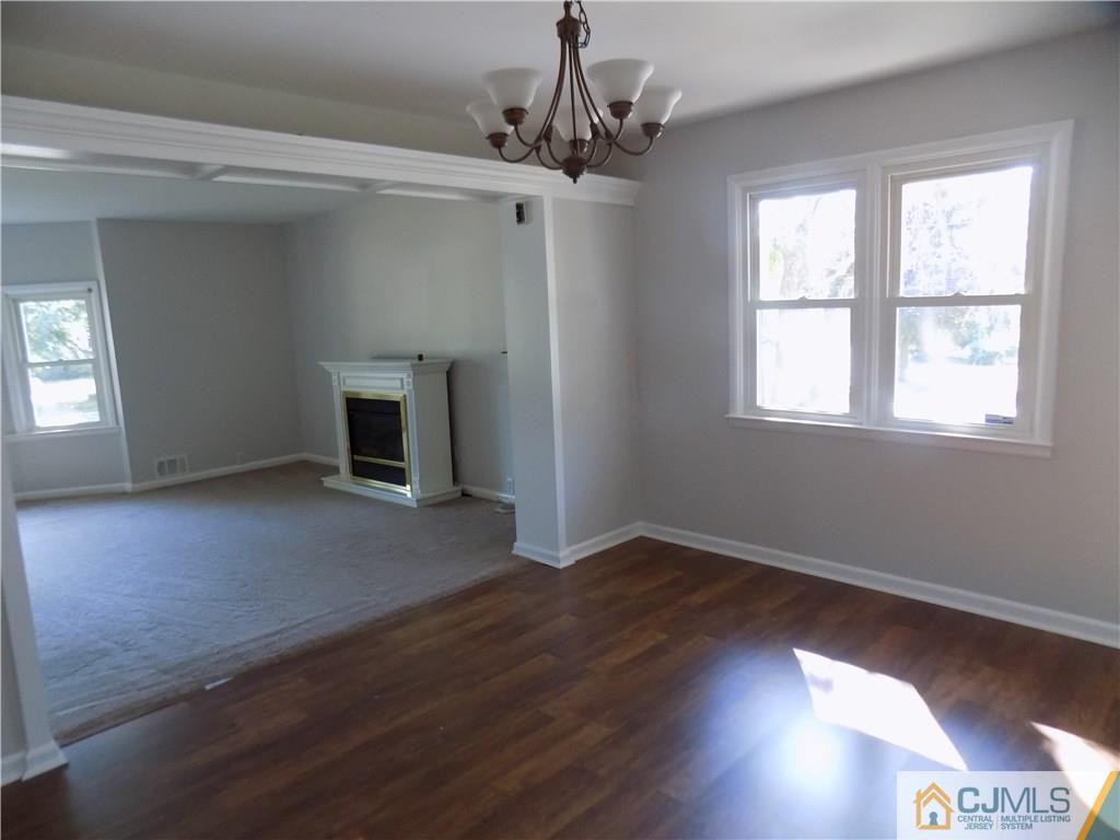 262 Clinton Road North Brunswick, NJ 08902 - Photo 5 of 25 Gallery Image 5