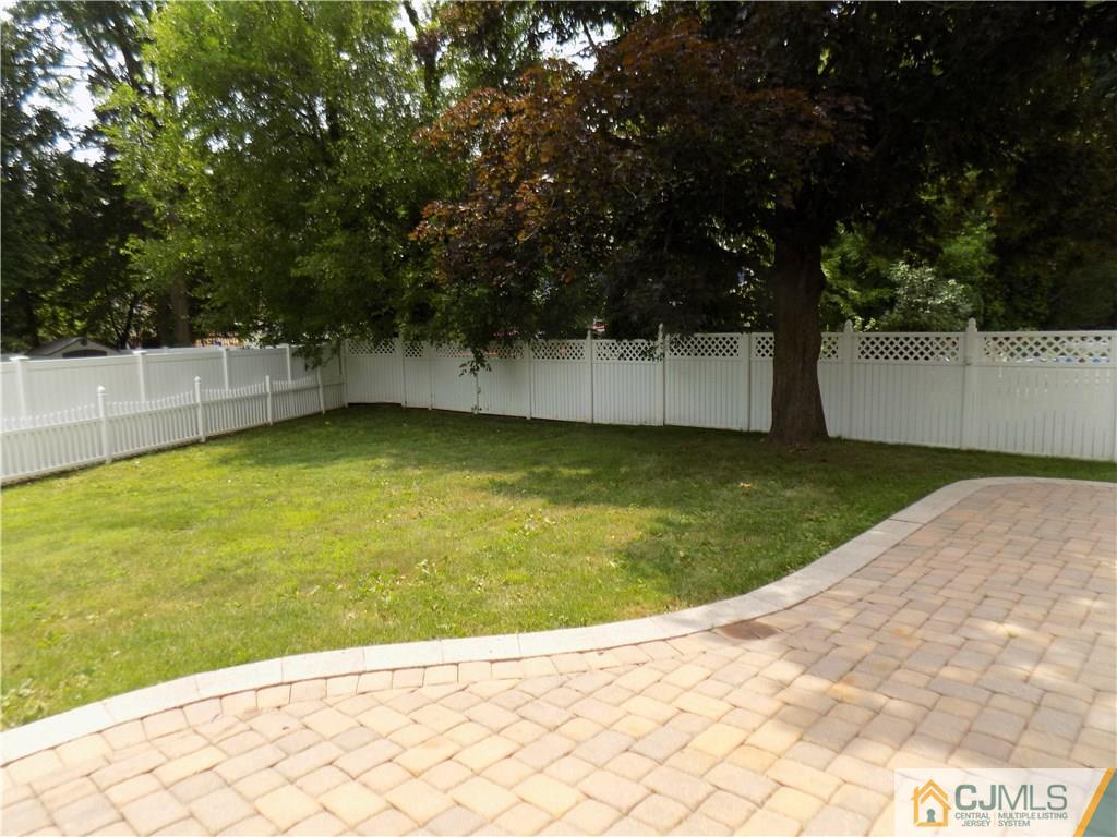 262 Clinton Road North Brunswick, NJ 08902 - Photo 9 of 25 Gallery Image 9