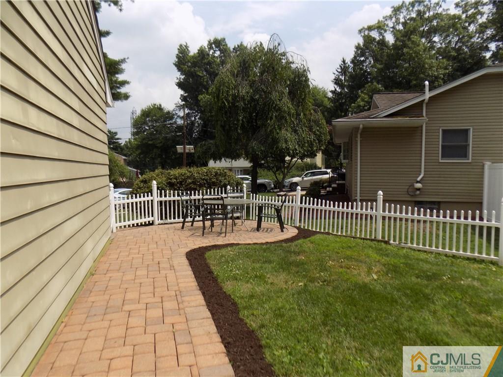 262 Clinton Road North Brunswick, NJ 08902 - Photo 10 of 25 Gallery Image 10