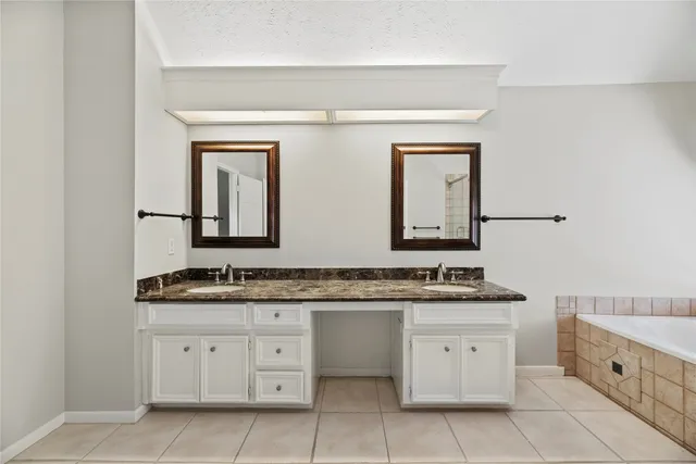 $415,000 | 7403 Foxton Pl Court, Houston, TX 77095