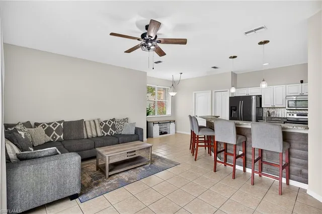 $675,000 | 21560 Brixham Run Loop, Estero, FL 33928