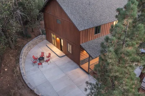 $1,695,000 | 43778 Colusa Drive, Big Bear Lake, CA 92315