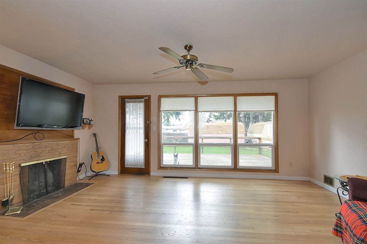 1112 North Bessie Road Spokane Valley, WA 99212 - Photo 2 of 20