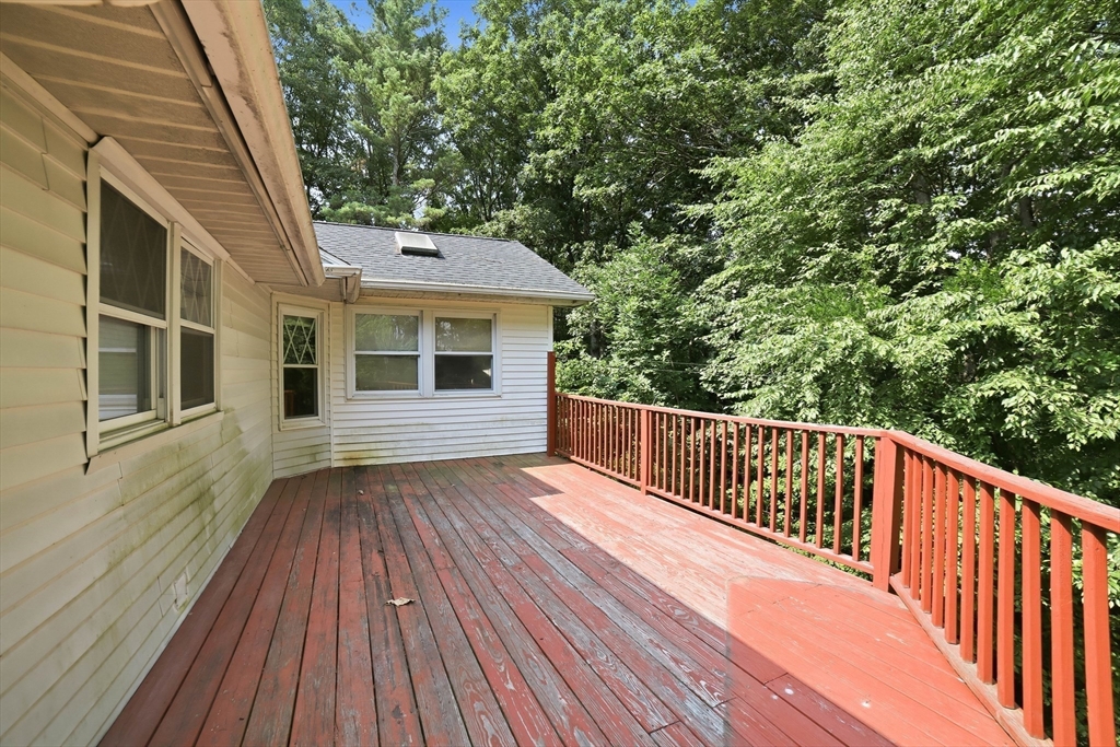 132 Charlton Road Spencer, MA 01562 - Photo 32 of 34