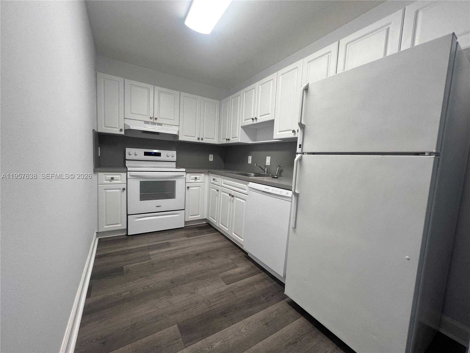 717 Southwest 11th Avenue, Unit 101 Miami, FL 33130 - Photo 4 of 13