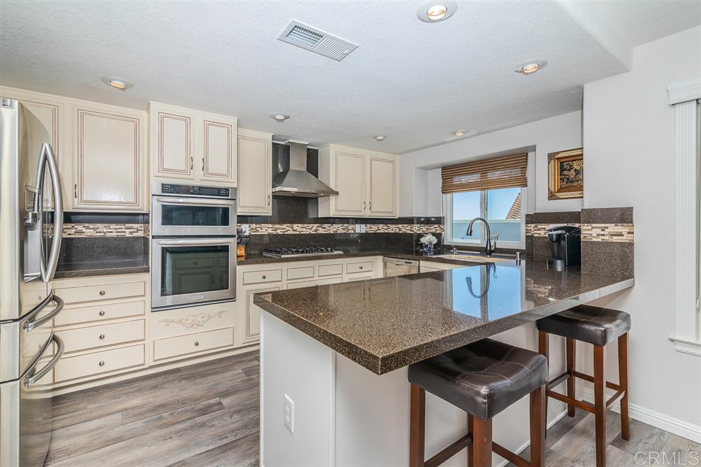 4374 Point Reyes Court Carlsbad, CA 92010 - Photo 6 of 25 Gallery Image 6