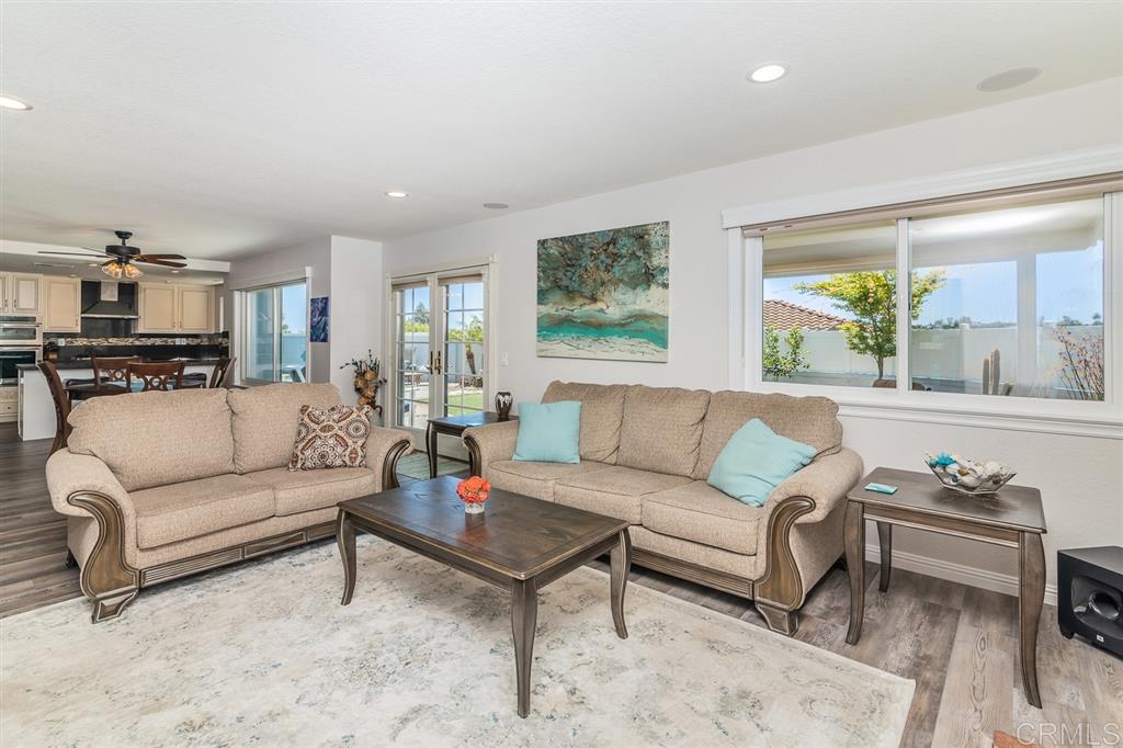 4374 Point Reyes Court Carlsbad, CA 92010 - Photo 10 of 25 Gallery Image 10
