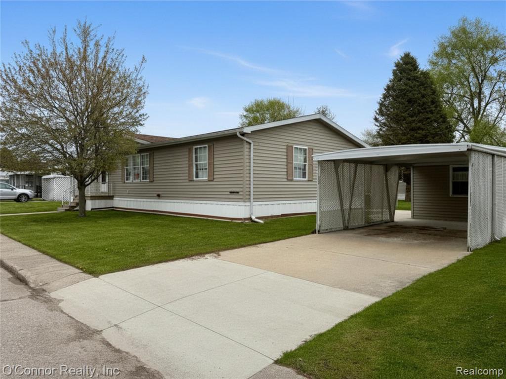 3333 Ravenswood Road, Unit 61 Marysville, MI 48040 - Photo 15 of 18