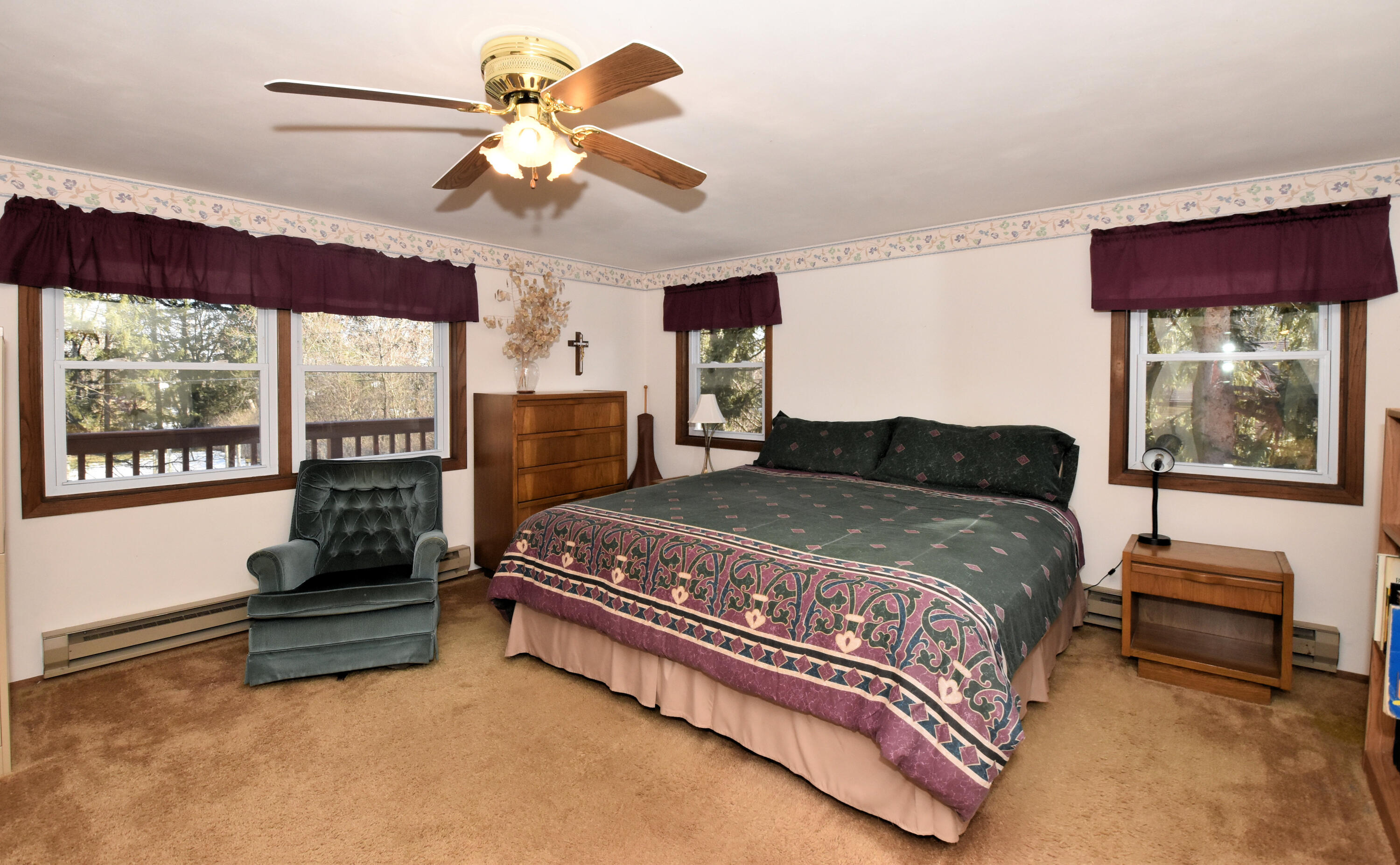 2324 South Brookland Road New Berlin, WI 53151 - Photo 21 of 56 Primary Bedroom