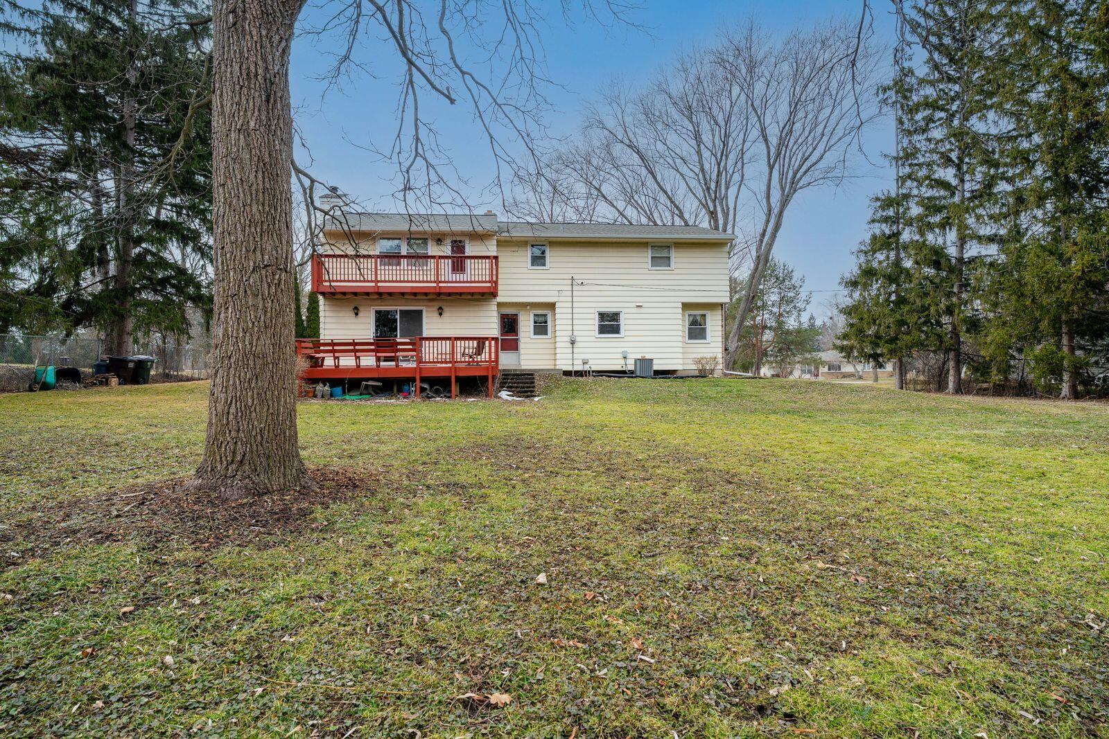 2324 South Brookland Road New Berlin, WI 53151 - Photo 39 of 56 Back