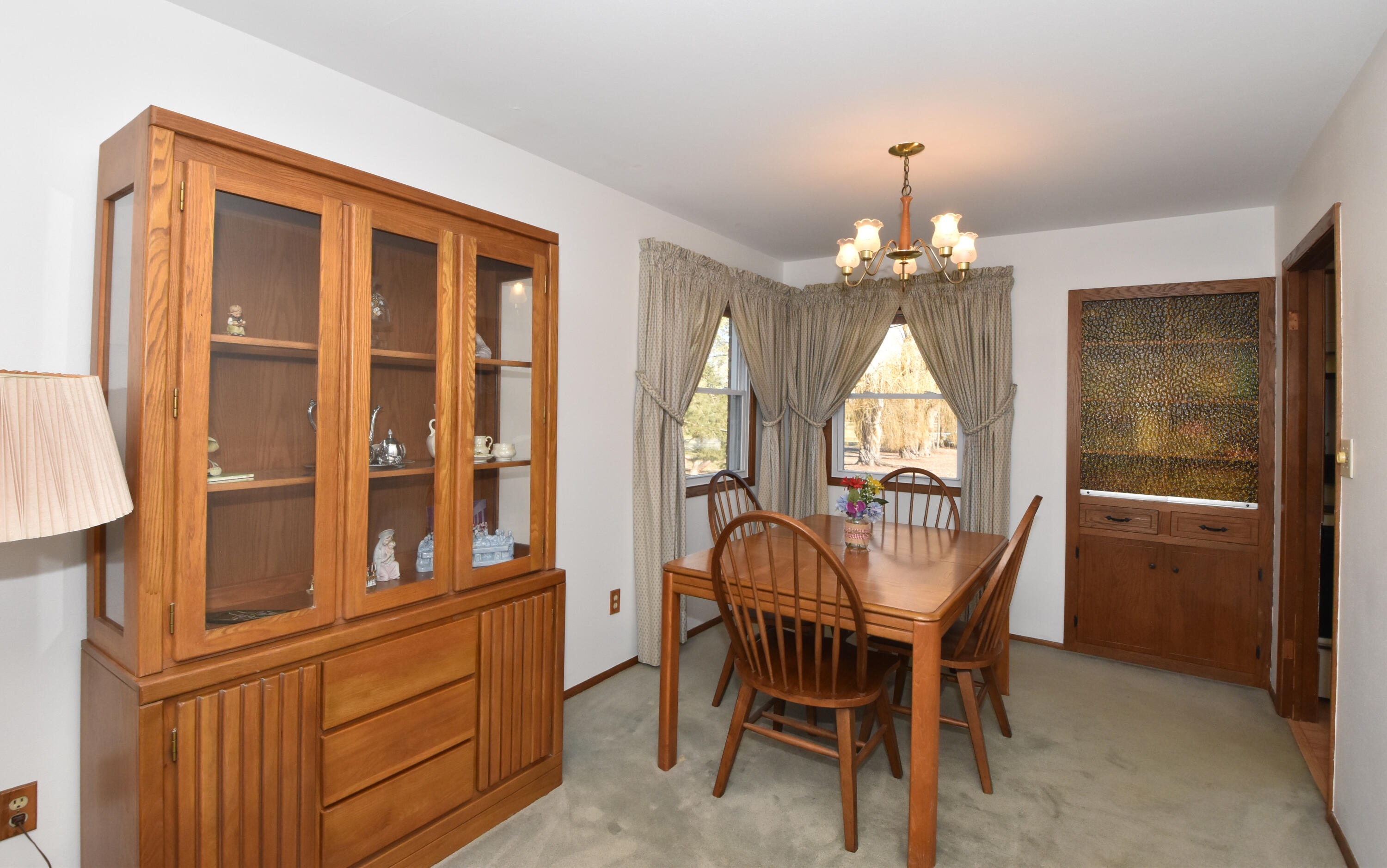 2324 South Brookland Road New Berlin, WI 53151 - Photo 8 of 56 Dining room