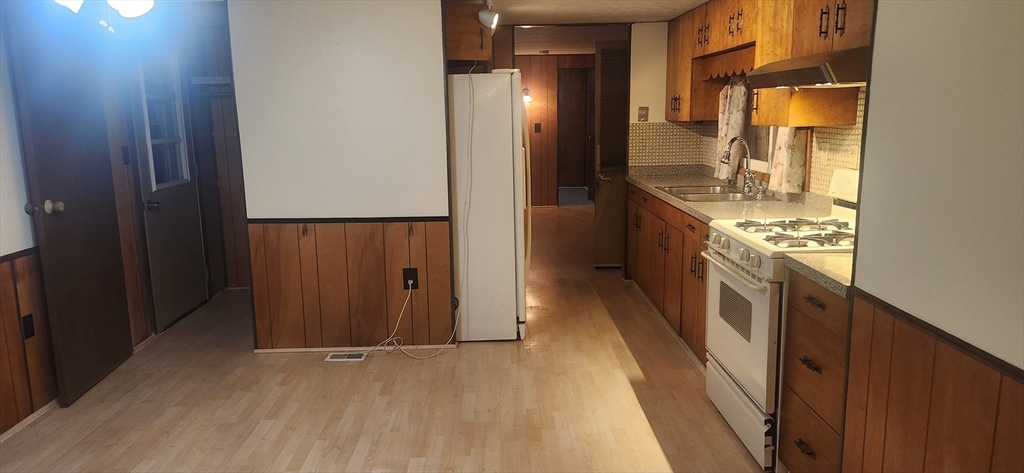 301 Bulgarmarsh Road, Unit L 29 Tiverton, RI 02878 - Photo 5 of 18 Gallery Image 5