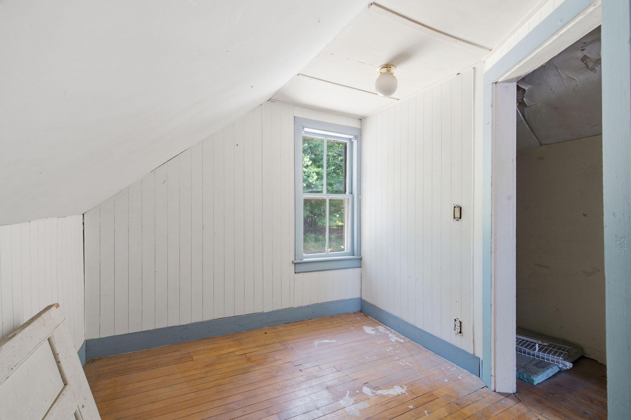 251 Sebago Road Sebago, ME 04029 - Photo 22 of 34 Second Floor