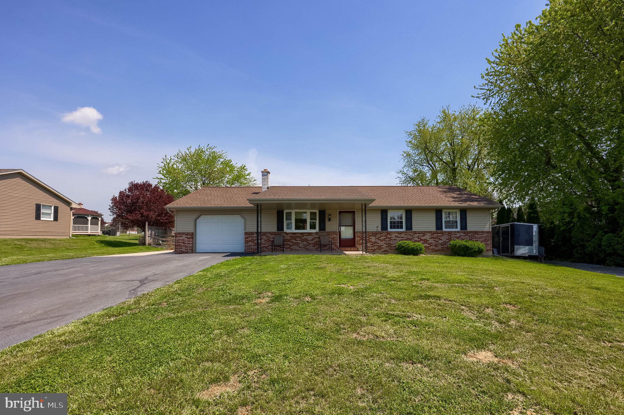 17 Hollander Road Gordonville, PA 17529 - Photo 3 of 37