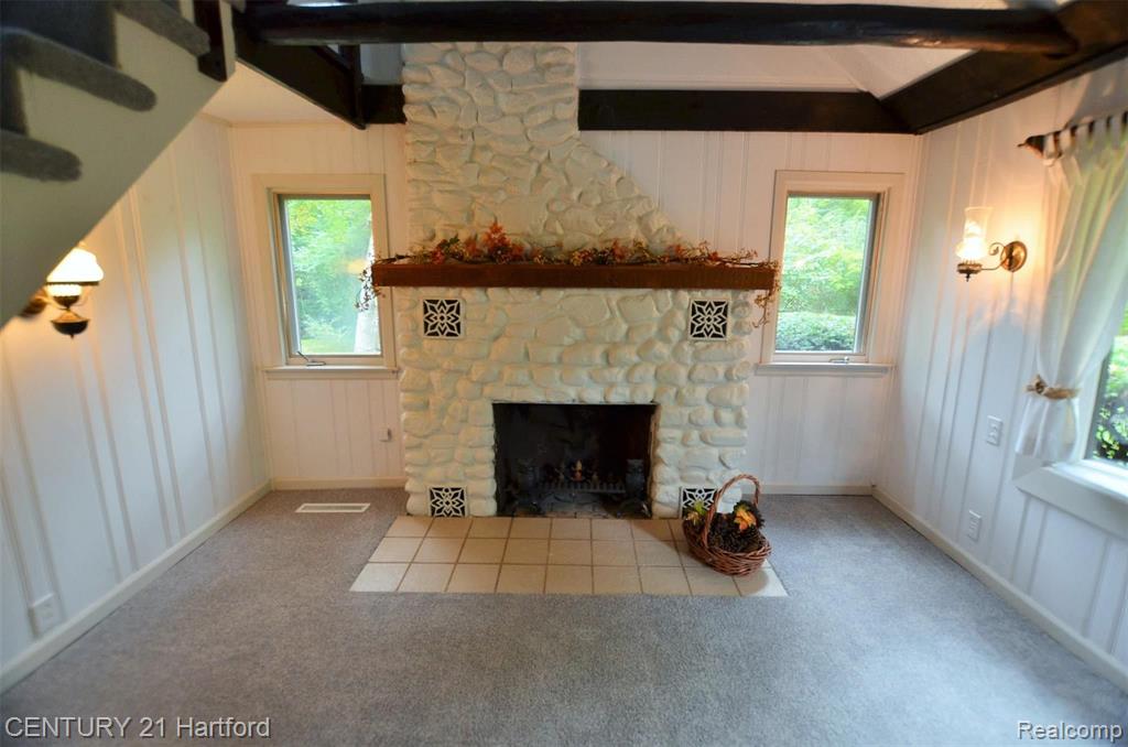 31395 West Nine Mile Road Farmington Hills, MI 48336 - Photo 24 of 40