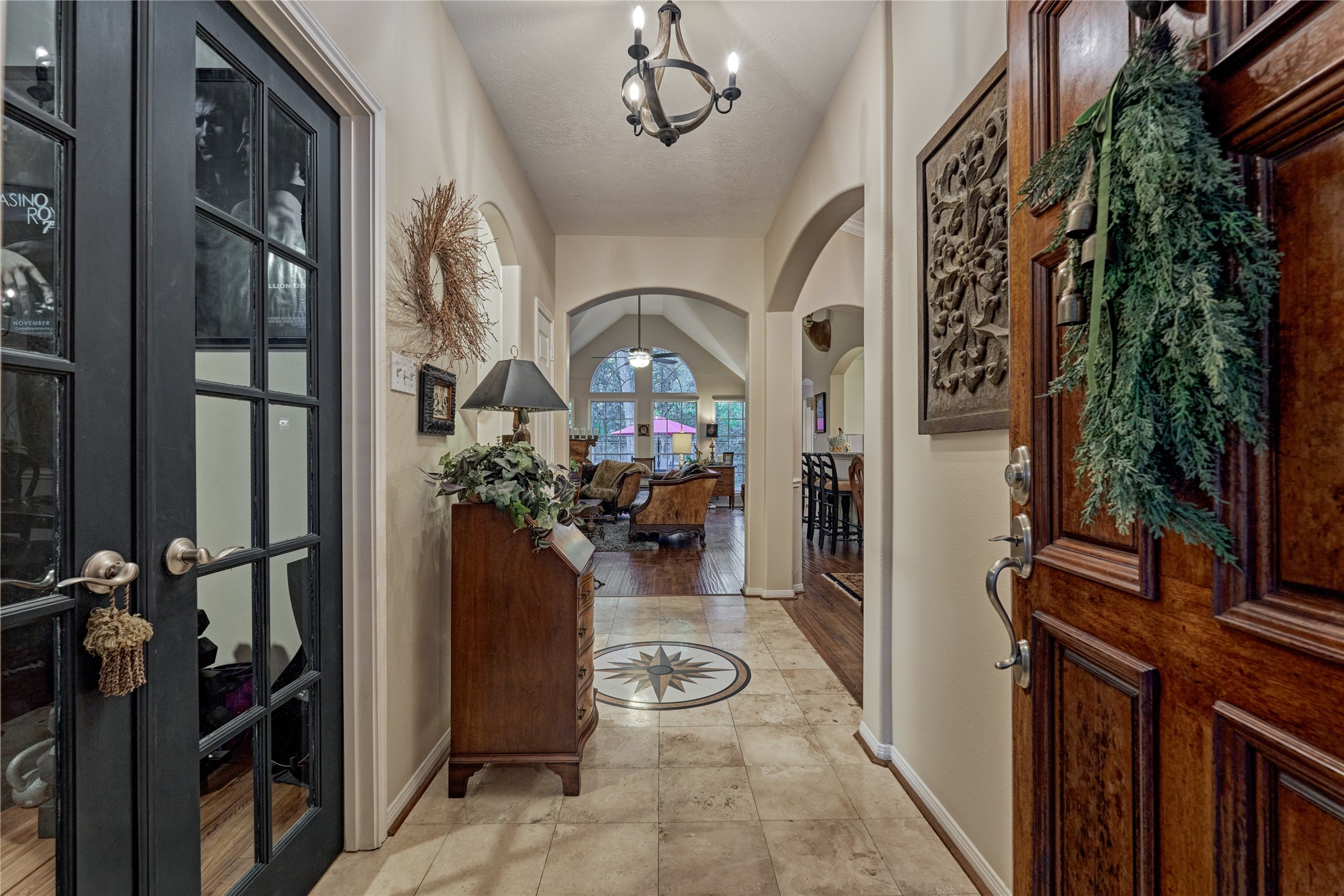 119 North Rambling Ridge Place The Woodlands, TX 77385 - Photo 9 of 50 Gallery Image 9