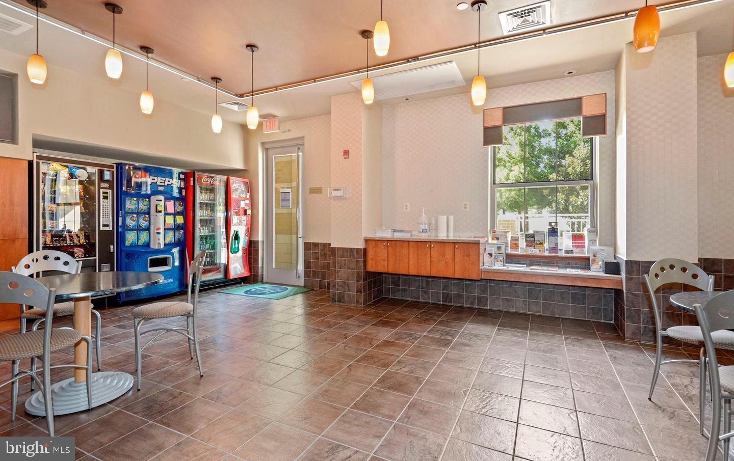 11800 Sunset Hills Road, Unit 524 Reston, VA 20190 - Photo 33 of 42 Cafe