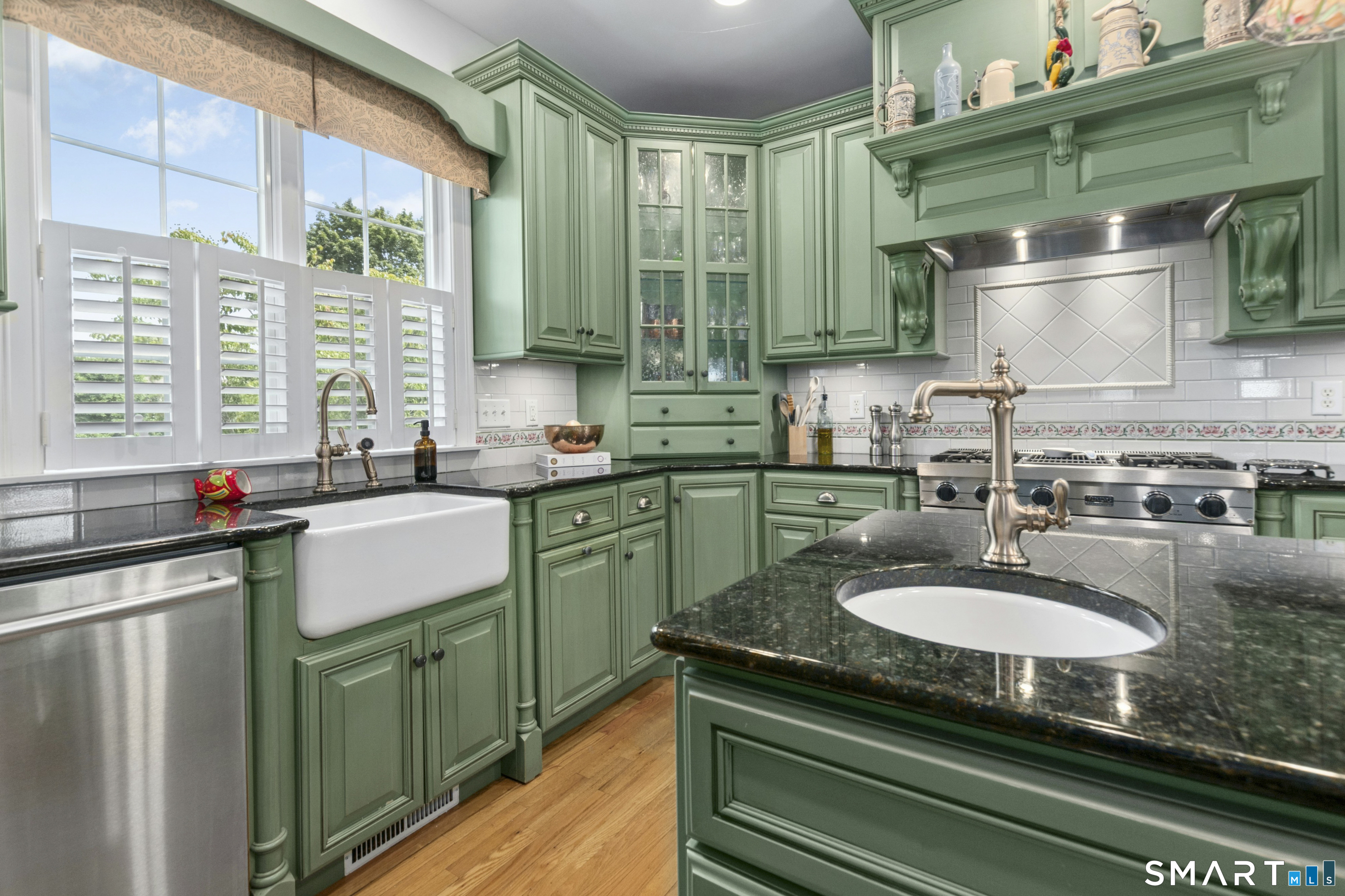 43 Catoonah Street Ridgefield, CT 06877 - Photo 9 of 40