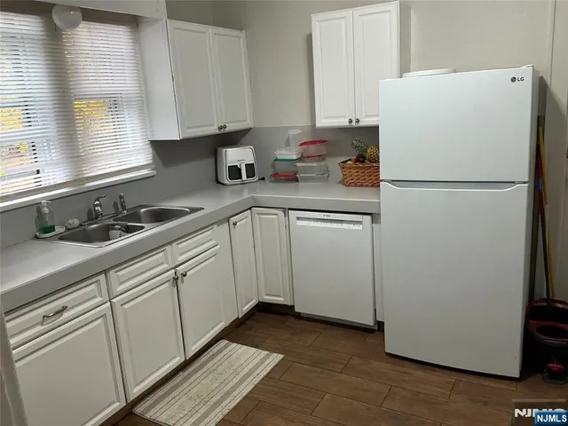 $3,200 | 126 West Hudson Avenue, Unit 1, Englewood, NJ 07631