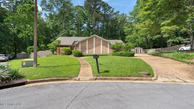 $354,900 | 555 Rusk Drive, Brandon, MS 39047