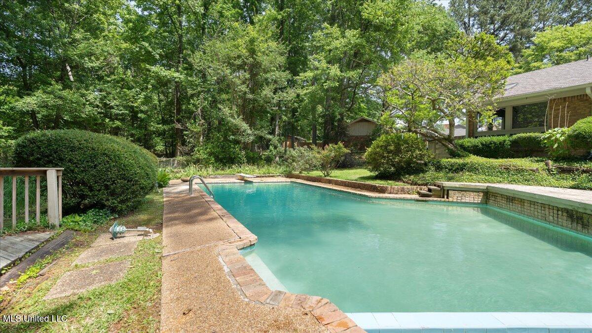 555 Rusk Drive Brandon, MS 39047 - Photo 41 of 54 37-DSC03210