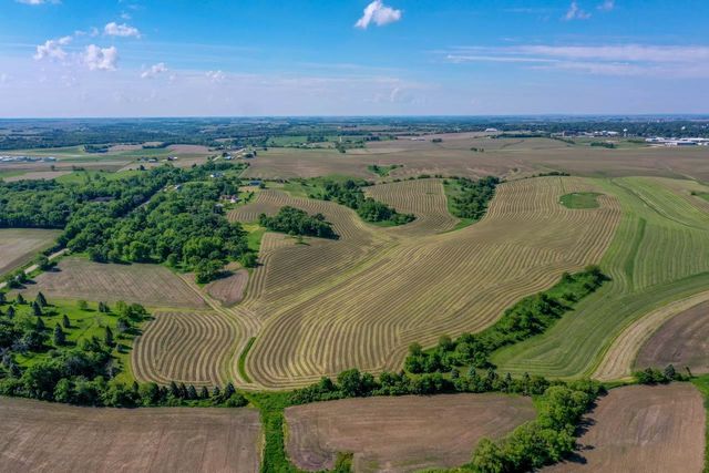 $22,200,000 | 444-acres County Hwy Drive, Monroe, WI 53566