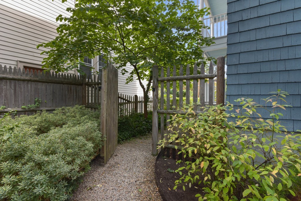 23 Goldsmith Street, Unit 1 Boston, MA 02130 - Photo 19 of 22