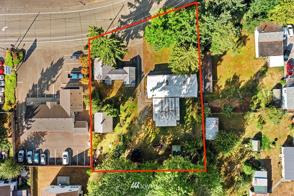 2932 Benson Road South Renton, WA 98055 - Photo 2 of 39