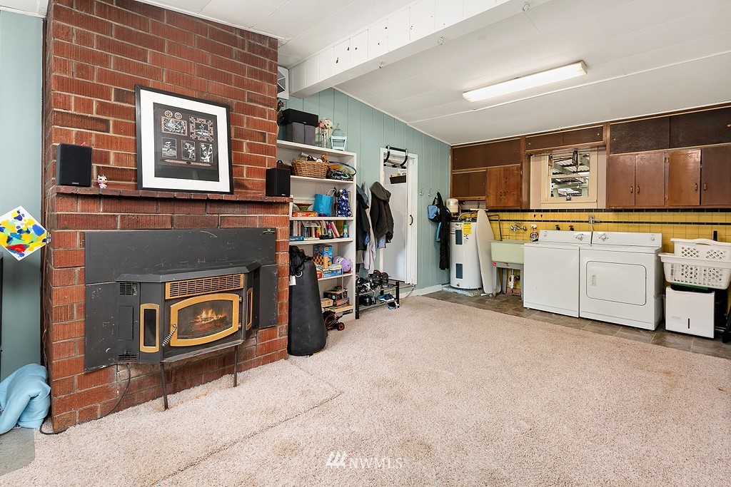 2932 Benson Road South Renton, WA 98055 - Photo 11 of 39