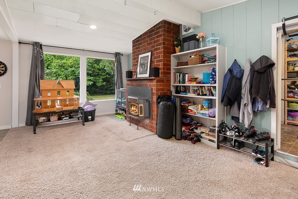 2932 Benson Road South Renton, WA 98055 - Photo 12 of 39