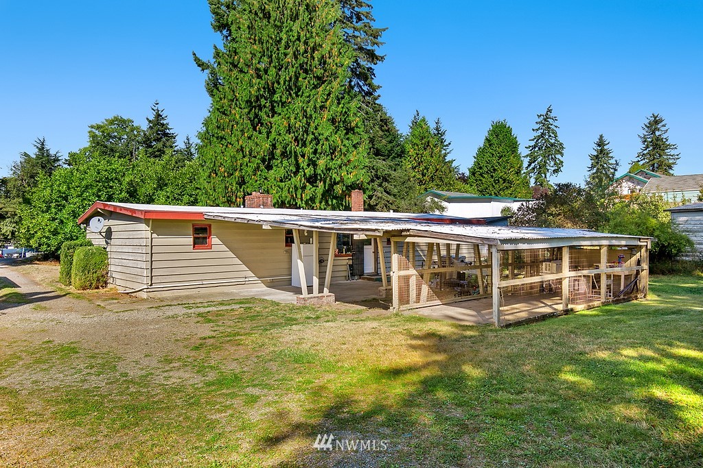 2932 Benson Road South Renton, WA 98055 - Photo 15 of 39