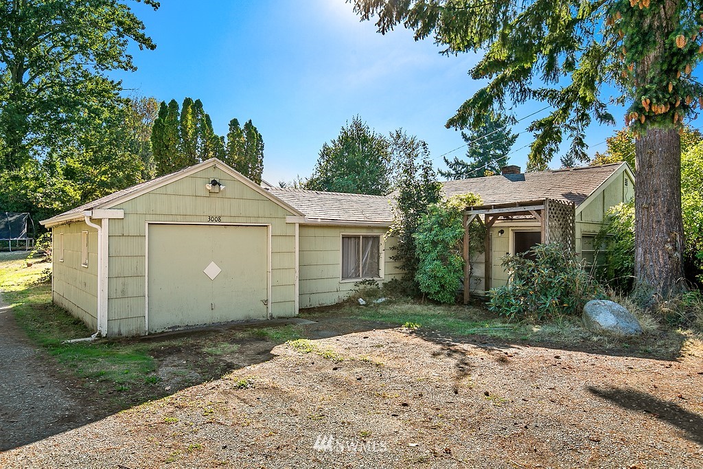 2932 Benson Road South Renton, WA 98055 - Photo 16 of 39