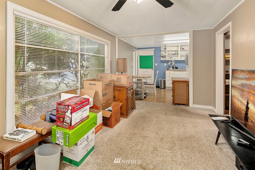 2932 Benson Road South Renton, WA 98055 - Photo 17 of 39