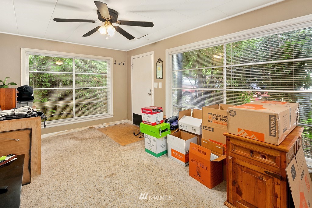 2932 Benson Road South Renton, WA 98055 - Photo 18 of 39