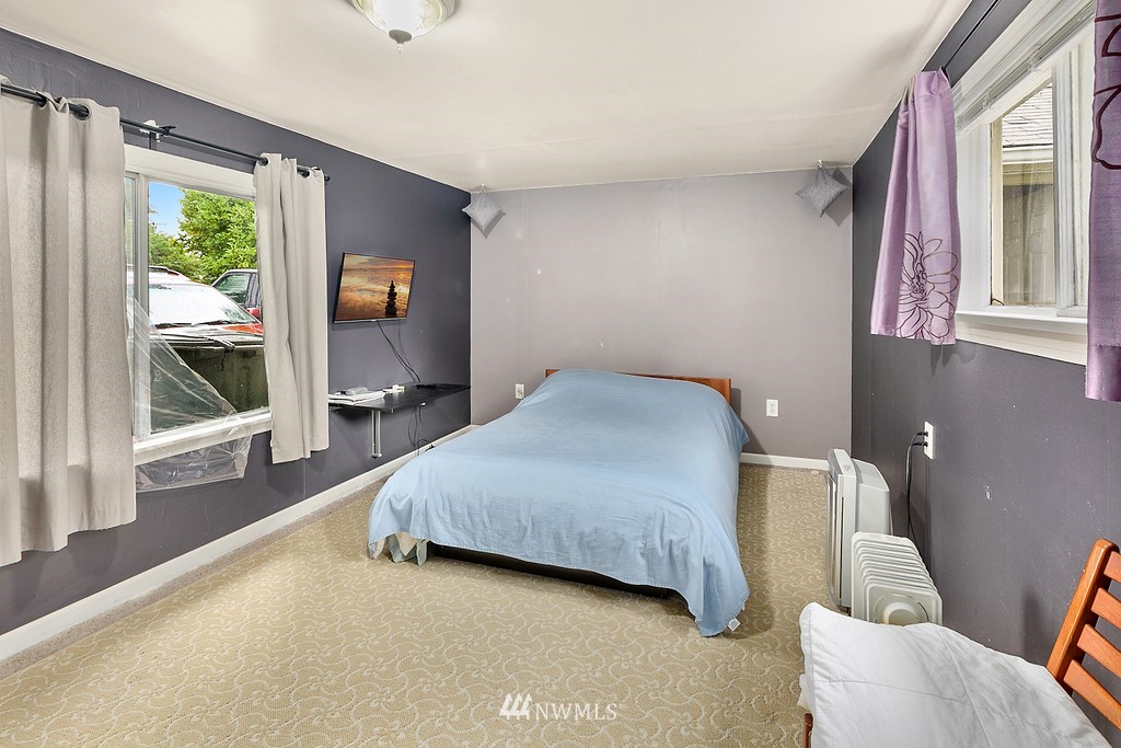 2932 Benson Road South Renton, WA 98055 - Photo 20 of 39