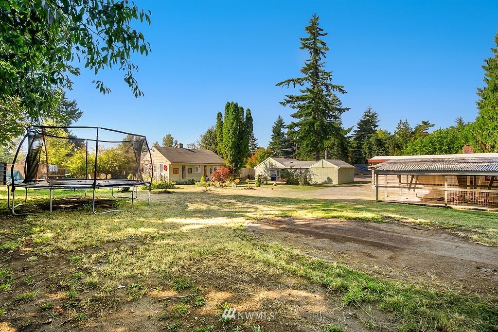 2932 Benson Road South Renton, WA 98055 - Photo 23 of 39