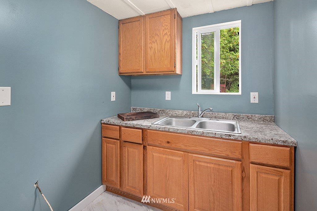 2932 Benson Road South Renton, WA 98055 - Photo 28 of 39