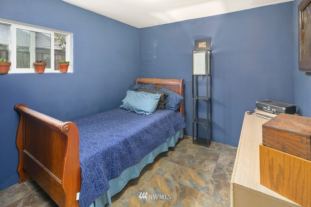 2932 Benson Road South Renton, WA 98055 - Photo 30 of 39