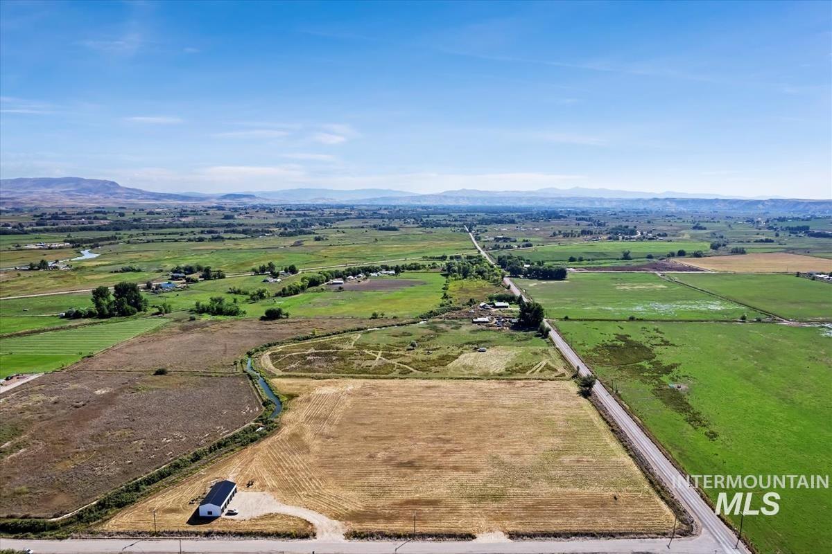 2670 Berglund Road Emmett, ID 83617 - Photo 16 of 22 Overview of rural landscape with mountains