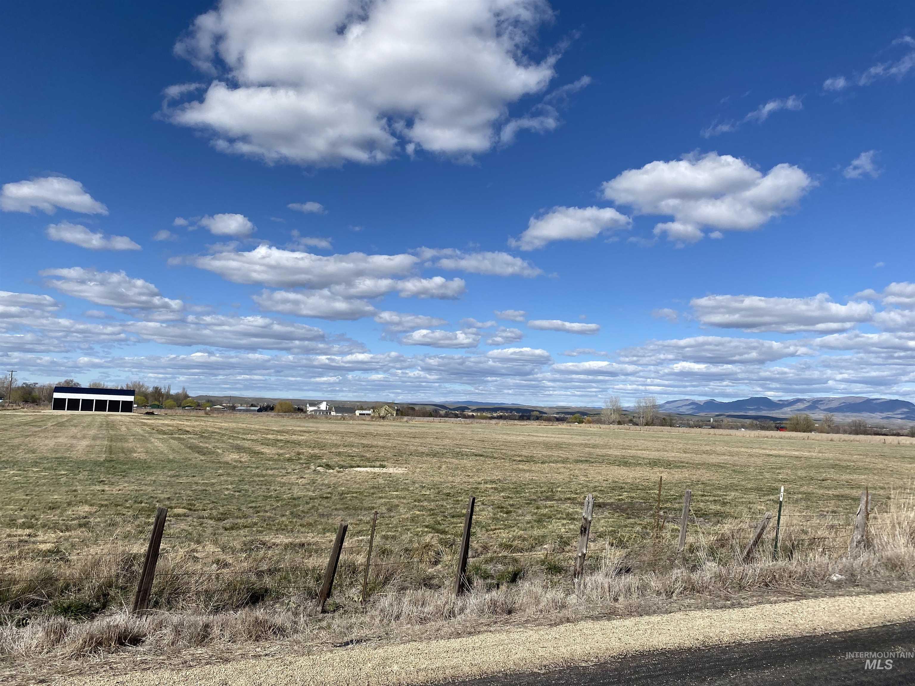 2670 Berglund Road Emmett, ID 83617 - Photo 18 of 22