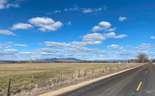 $314,900 | 2670 Berglund Road, Emmett, ID 83617