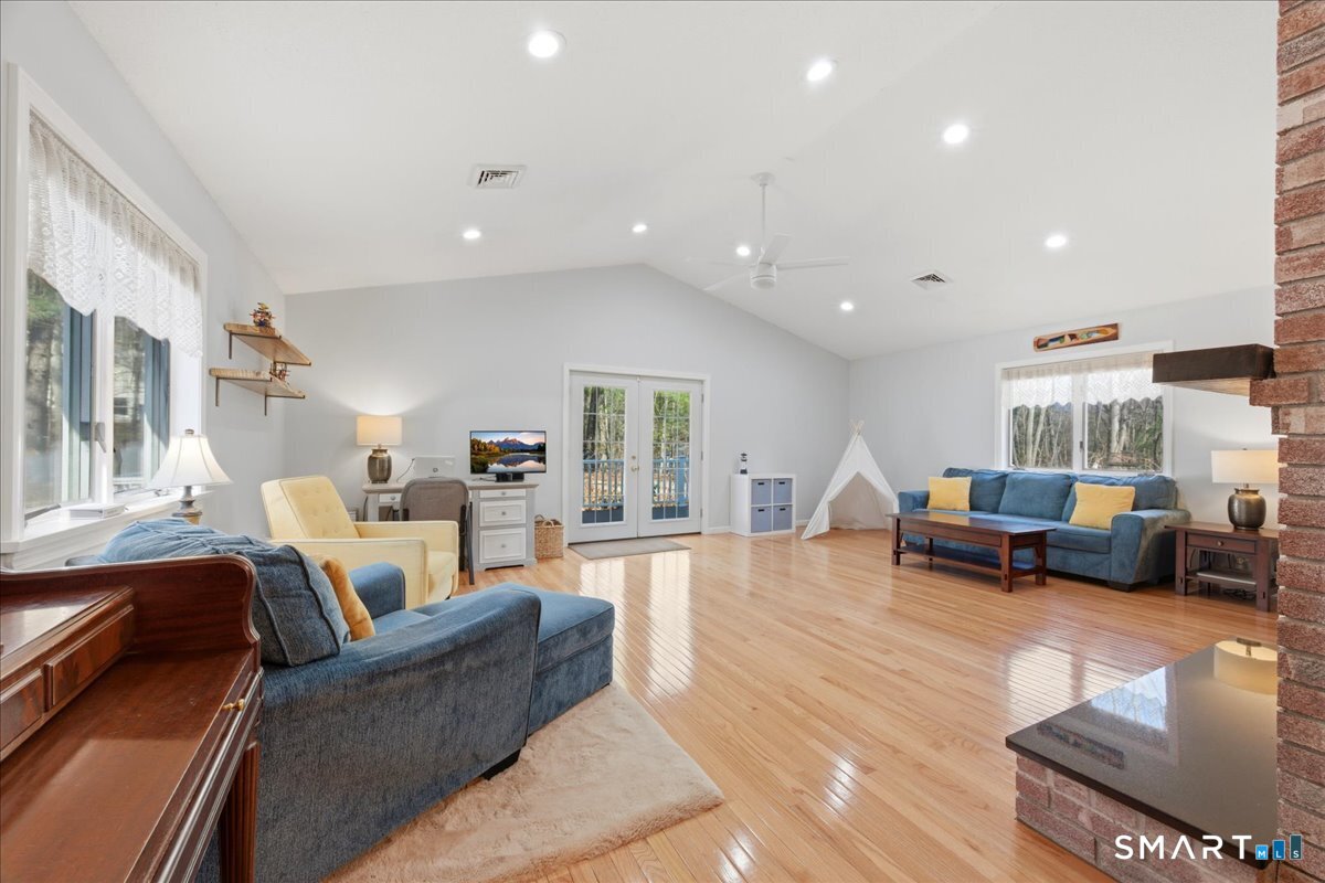 215 Cranberry Pond Road Norwich, CT 06360 - Photo 26 of 38