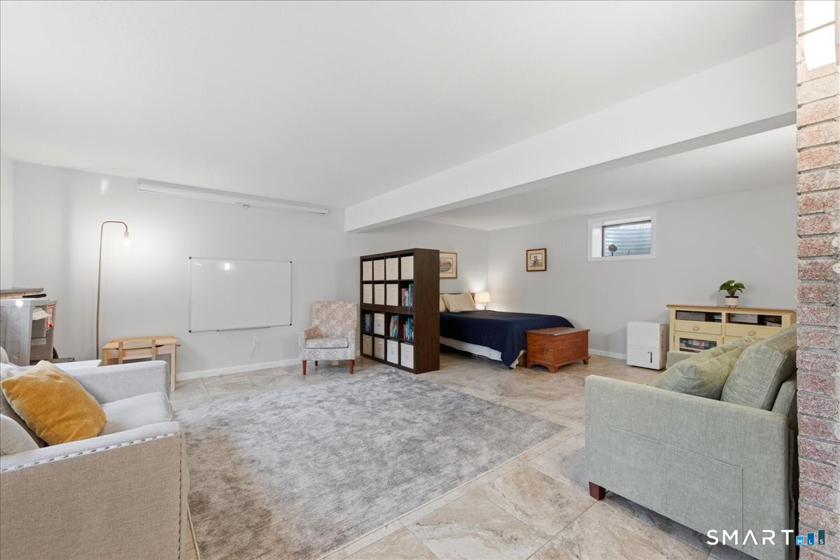 215 Cranberry Pond Road Norwich, CT 06360 - Photo 9 of 38