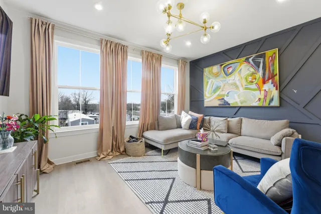 $3,800 | 2818 Dart Drive, Alexandria, VA 22306