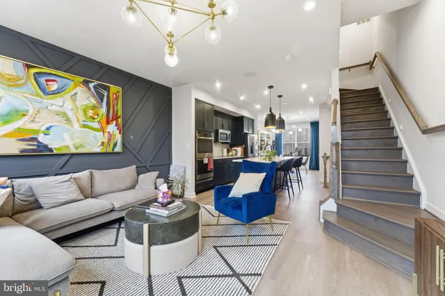 $3,800 | 2818 Dart Drive, Alexandria, VA 22306