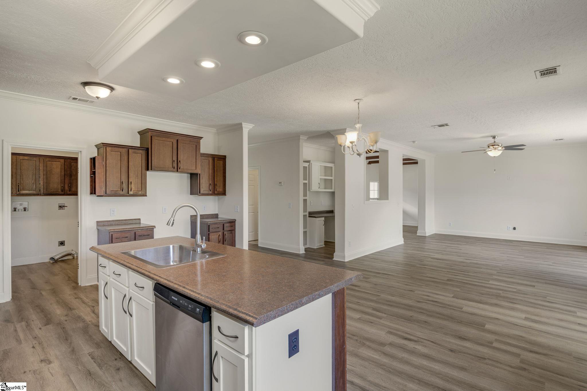 4730 Jordan Road Greer, SC 29651 - Photo 13 of 36