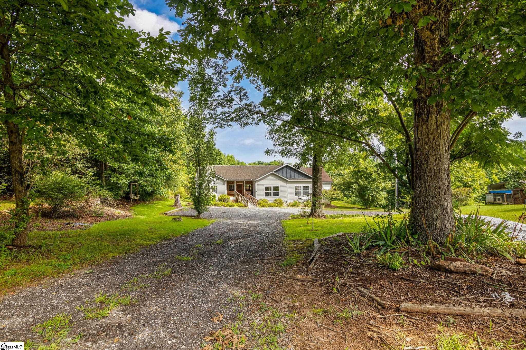4730 Jordan Road Greer, SC 29651 - Photo 3 of 36