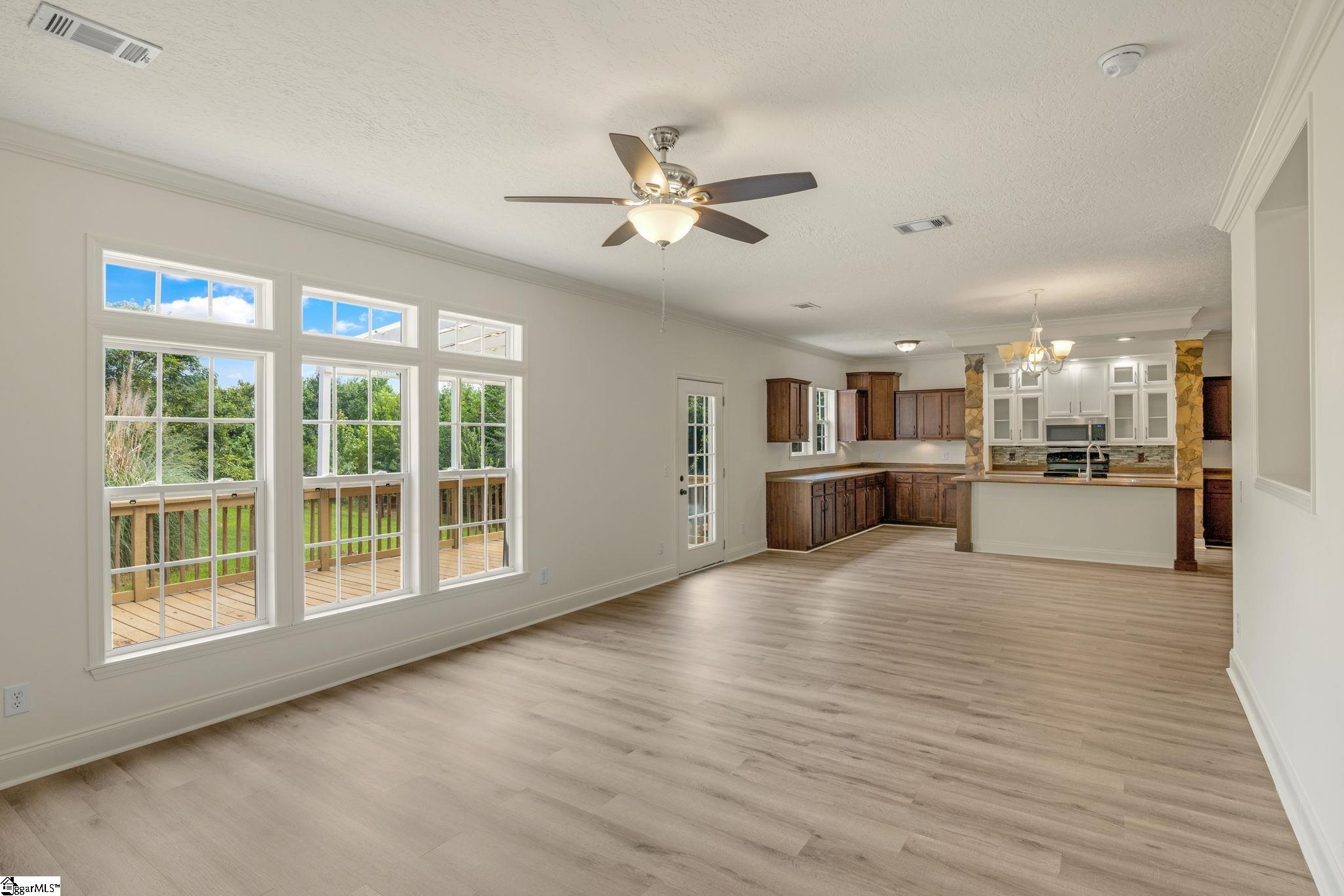 4730 Jordan Road Greer, SC 29651 - Photo 7 of 36